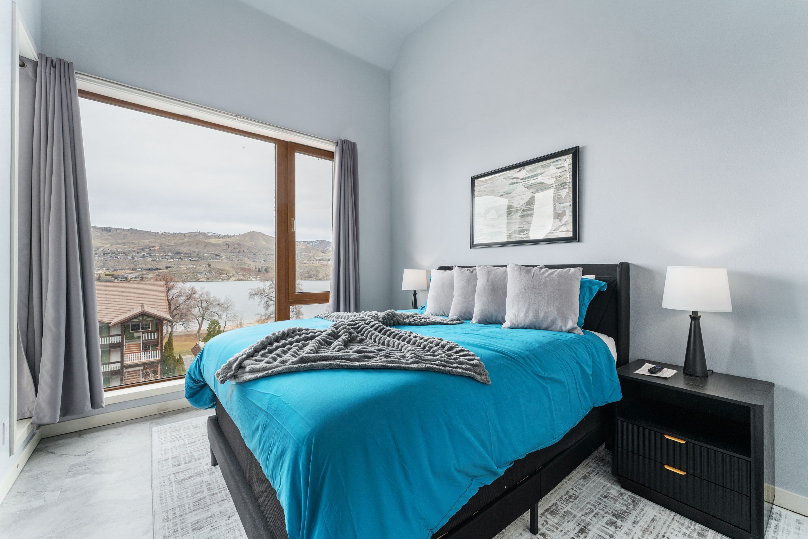 Fer et planche à repasser, Wi-Fi, draps fournis