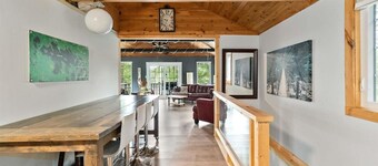 Charming Cottage on the Lake - Family and Pet Friendly