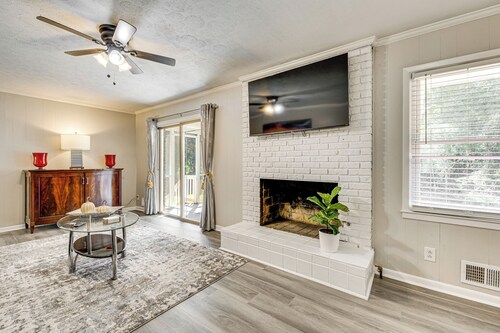 3 Mi to Arabia Mtn Trails: Quiet Ranch-Style Home