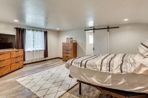 4 bedrooms, Internet, bed sheets