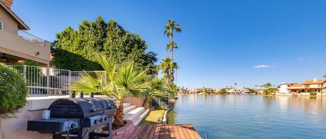 المنطقة المحيطة بالمنشأة