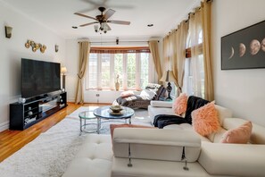 TV - Take Metro to DC! Family Home in Springfield (Springfield)