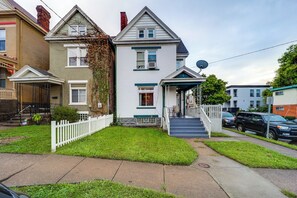 Exterior - Walk to University of Cincinnati: Historic Home! (Cincinnati)