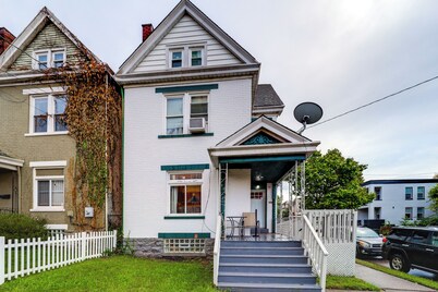 Walk to University of Cincinnati: Historic Home!