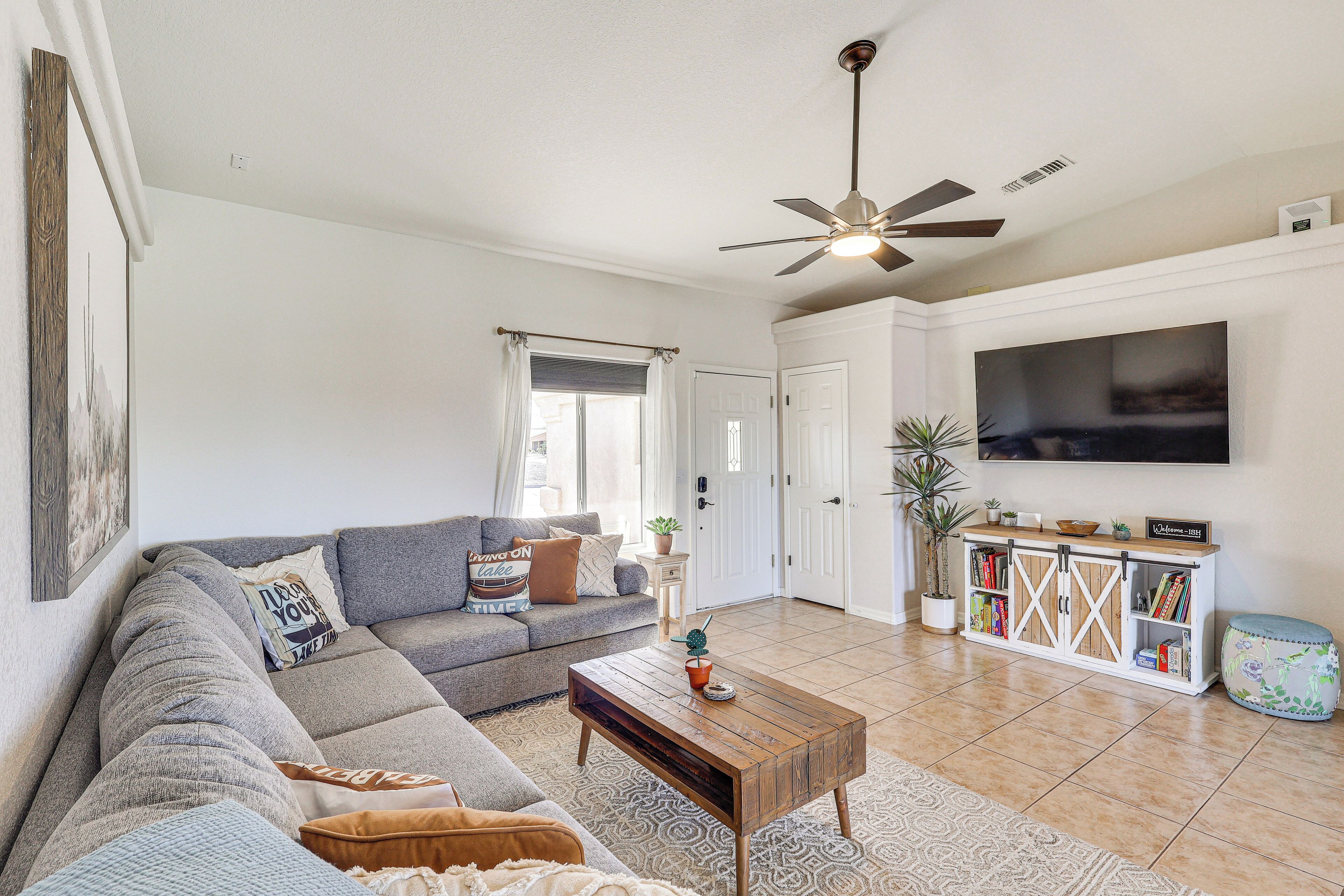 تلفزيون، كرة قدم الطاولة، تنس طاولة، كُتُب