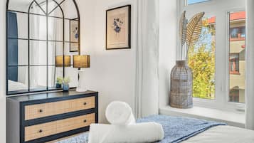 2 bedrooms, iron/ironing board, WiFi, bed sheets