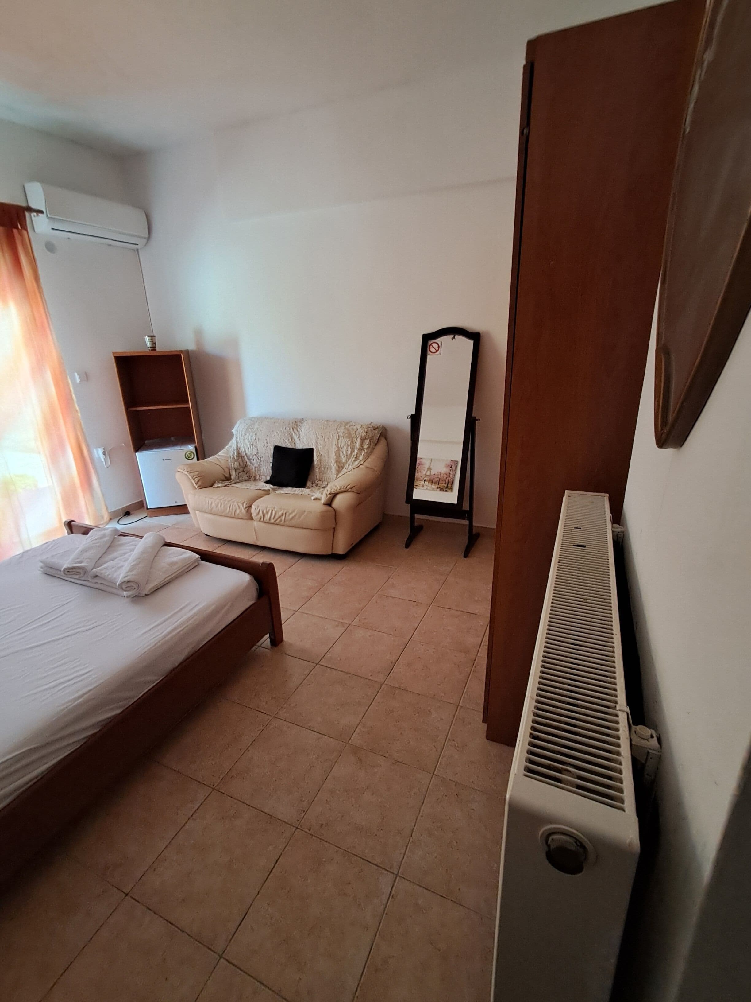 Economy Room, Balcony, Courtyard View | Free WiFi