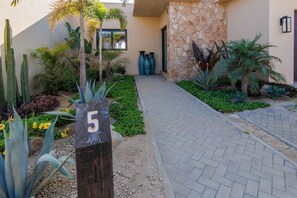 Exterior detail - Escape to Cabo Luxury at Las Terrazas #05 (Cabo San Lucas)