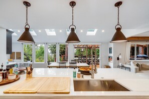 Interior - Elks Landing | Wine Tastings Included (Sebastopol)