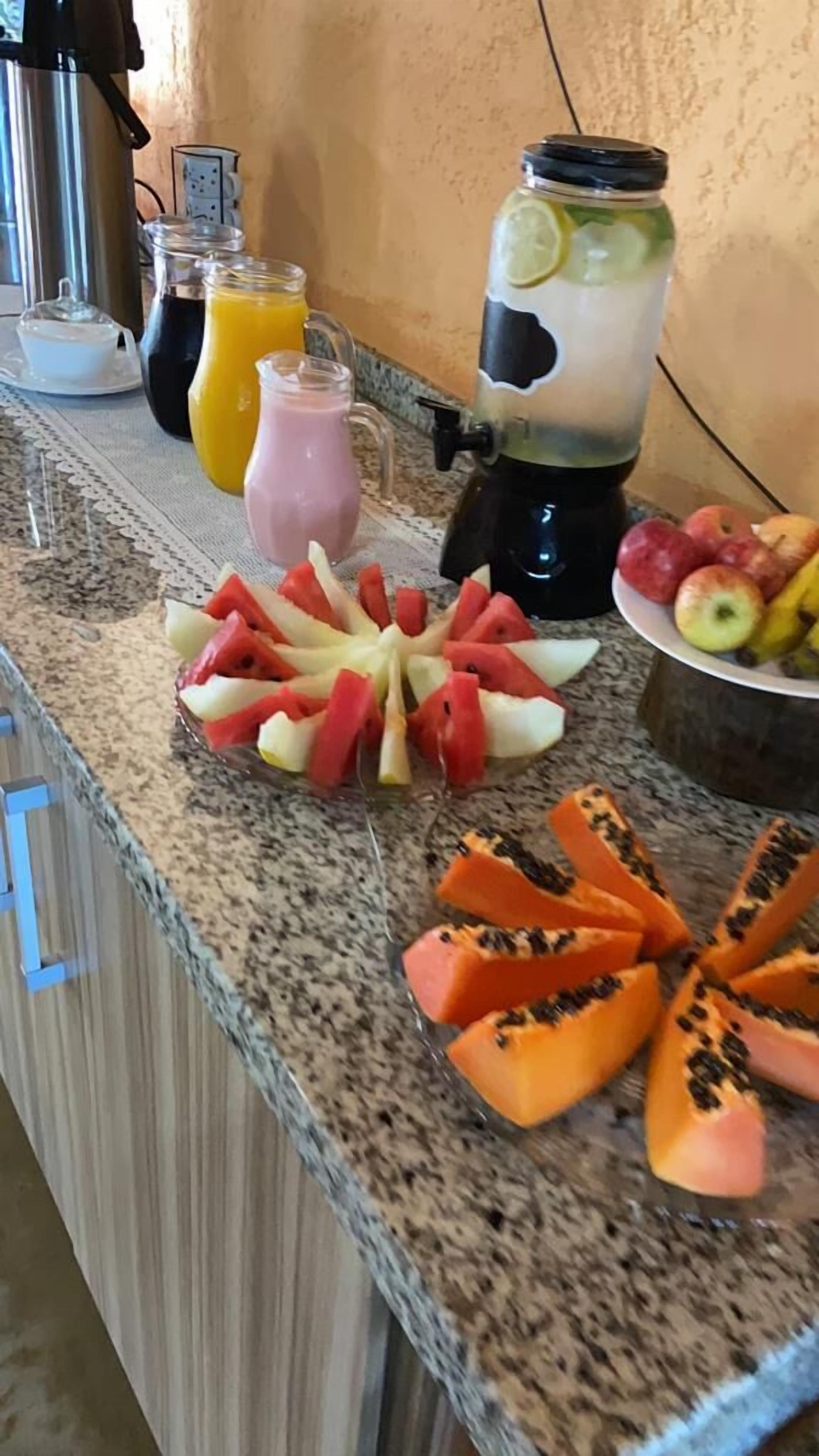 包每日自助早餐