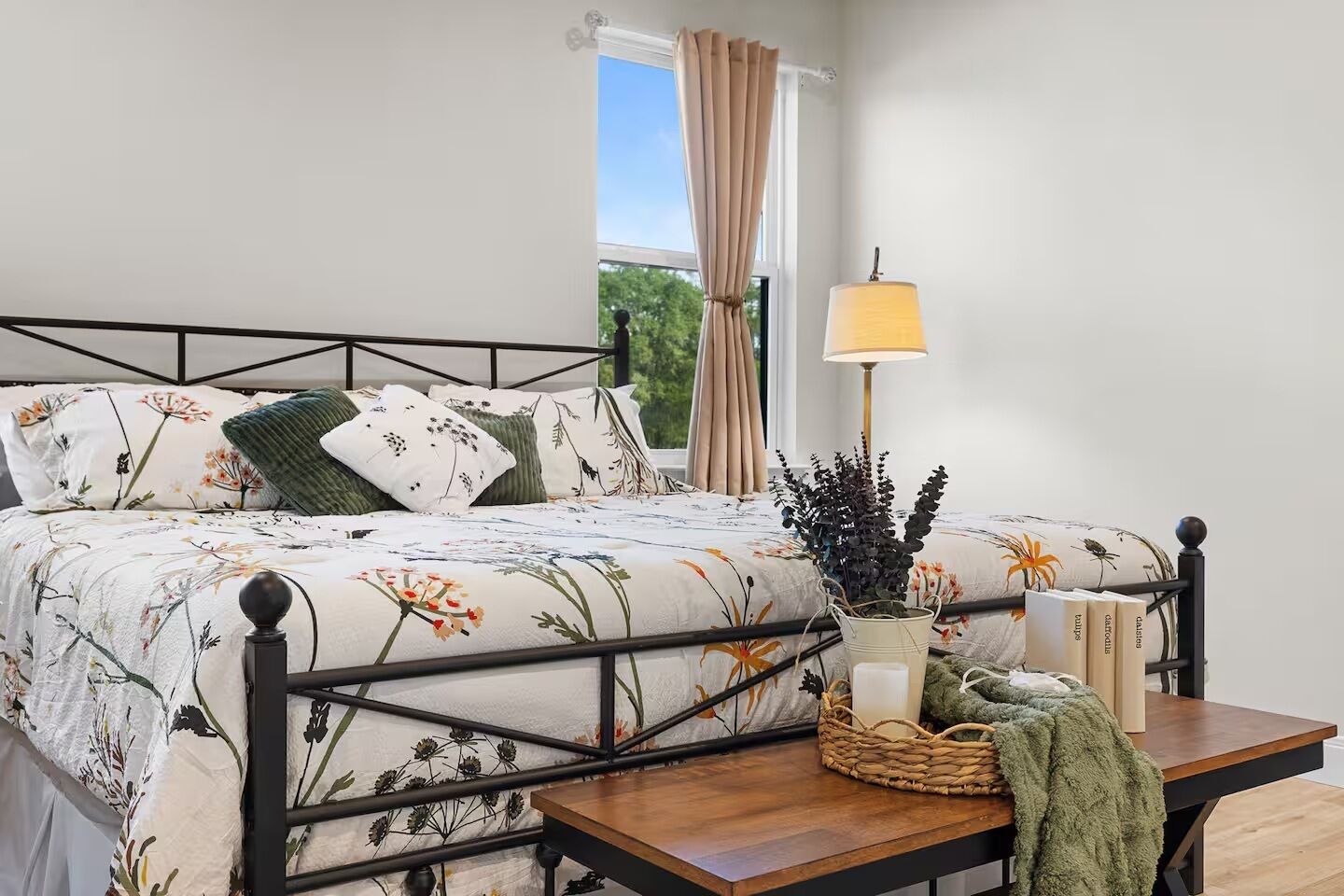 4 makuuhuonetta, internet, vuodevaatteet