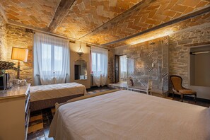 Habitación triple, vista al jardín | Wifi gratis 