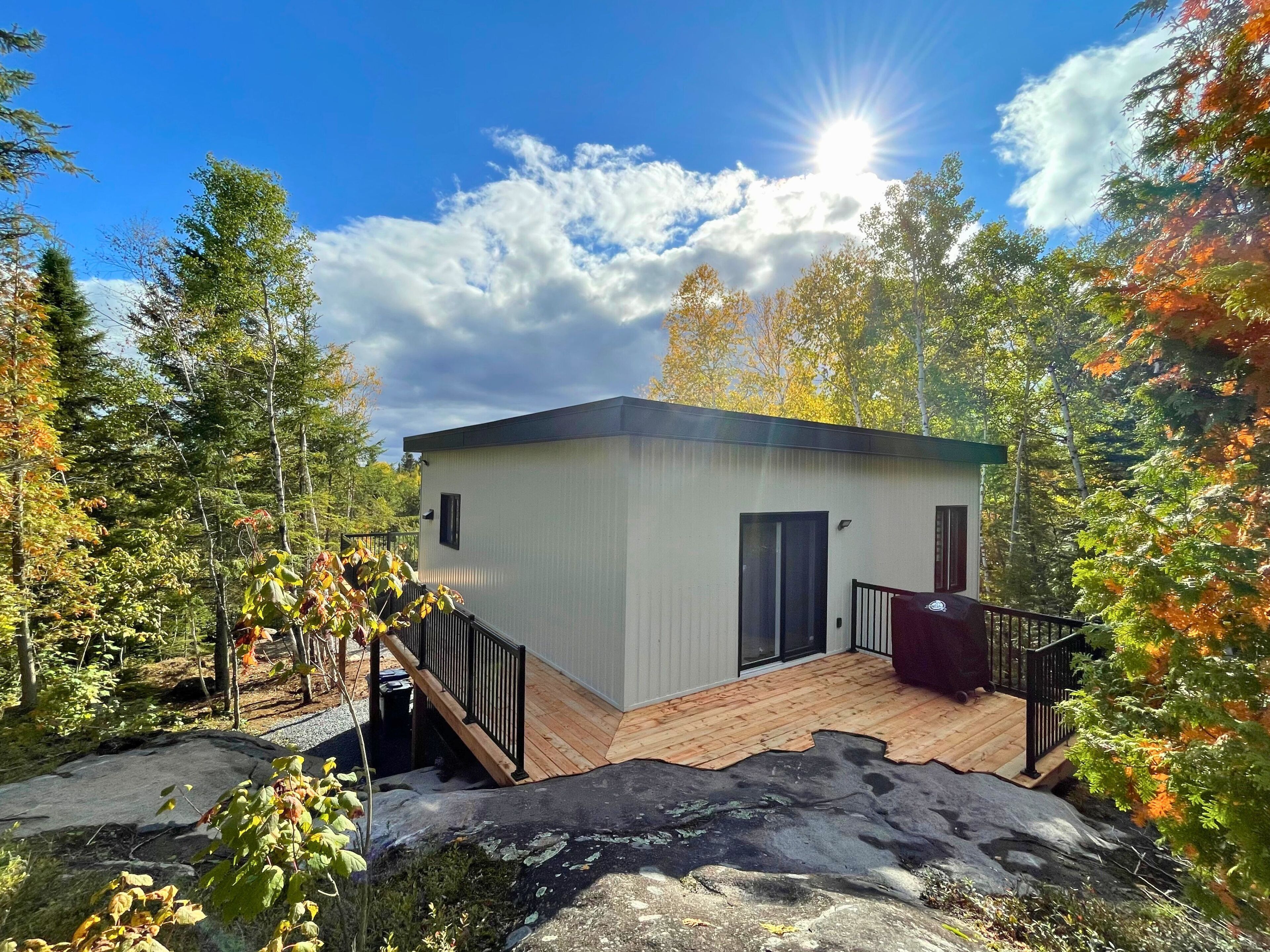 المنشأة من الخارج