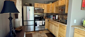 Charming 1-bedroom apartment in awesome Ten Sleep with AC