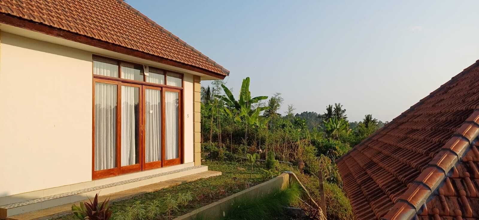 Villa, vista al jardín | Escritorio, espacio para trabajar con laptop y wifi gratis 