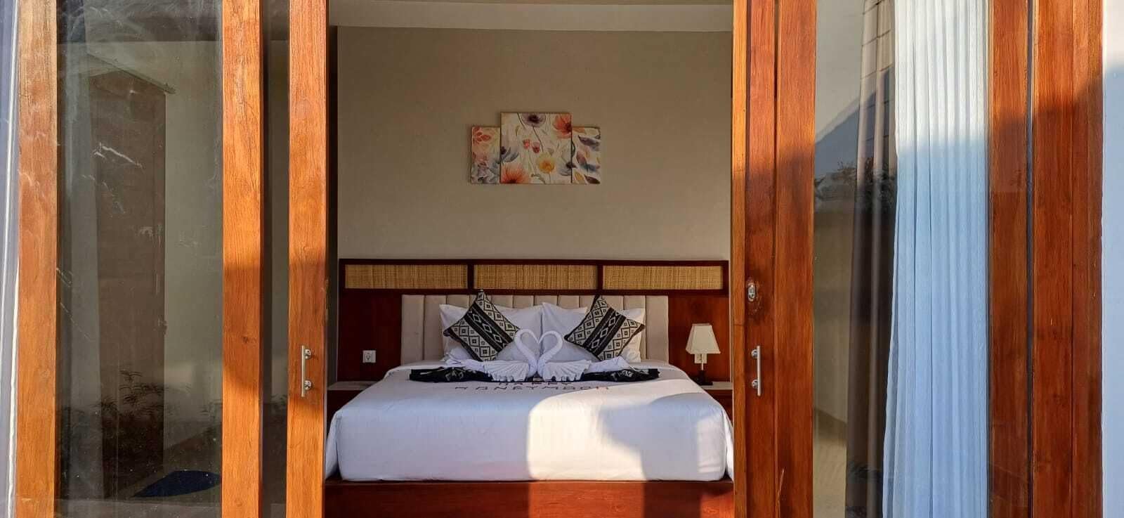 Villa, Garden View | Desk, laptop workspace, free WiFi