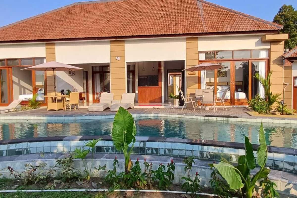 Superior Villa, River View | Desk, laptop workspace, free WiFi