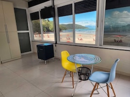 Suite | Living area | TV