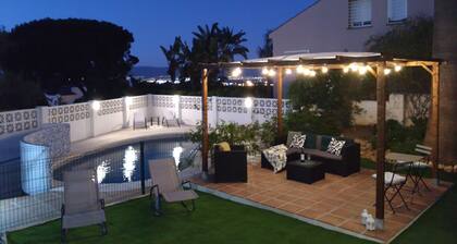 The Lemon Grove House - large private garden private pool - perfect for families