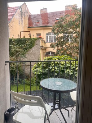 Leilighet, hageutsikt | Hageutsikt