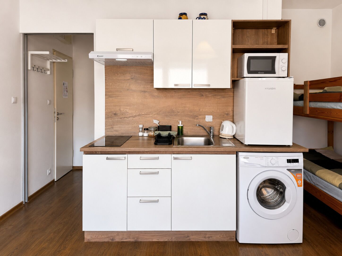 Superior-Apartment, Nichtraucher, Gartenblick | Eigene Küche | Kühlschrank, Mikrowelle, Herdplatte, Wasserkocher