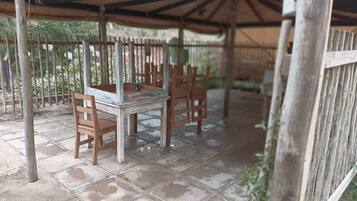 Outdoor dining