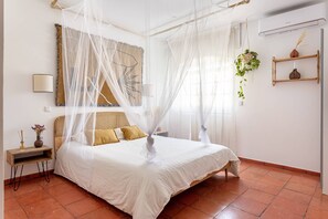 4 Schlafzimmer, Bügeleisen/Bügelbrett, Internetzugang, Bettwäsche