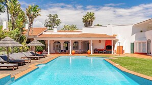 Unclassified image, 5 of 67, button - House C: Balcony Apartment With Pool and Tennis (Seixal)