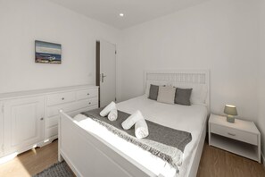 2 Schlafzimmer, Bügeleisen/Bügelbrett, Reisekinderbett, WLAN