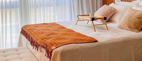 Basic Apartment | Free WiFi, bed sheets