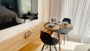 Classic Apartment | Dining