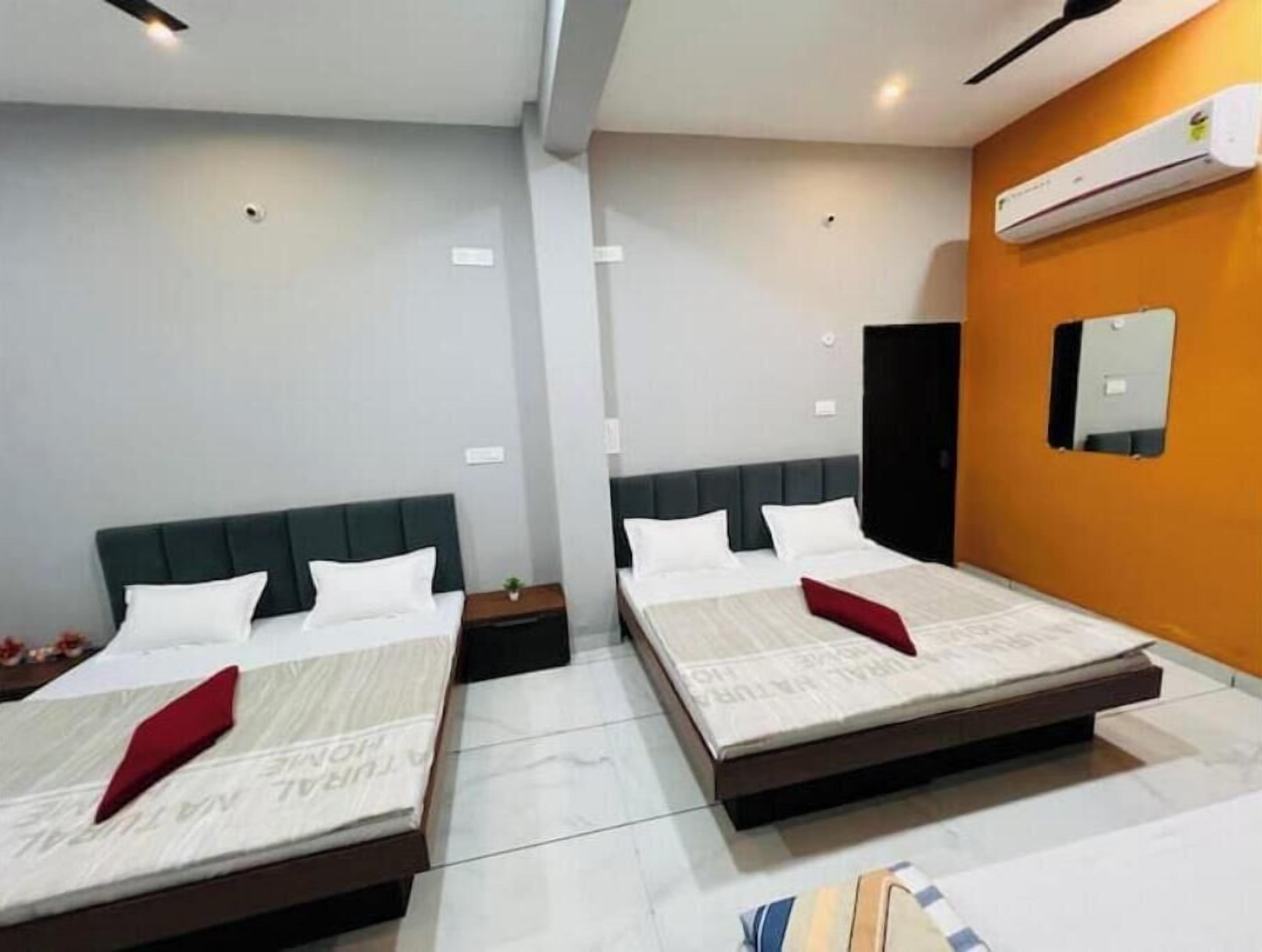 1 bedroom, internet, bed sheets