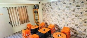 Premium 8 bed private dorm AC @ StayMore