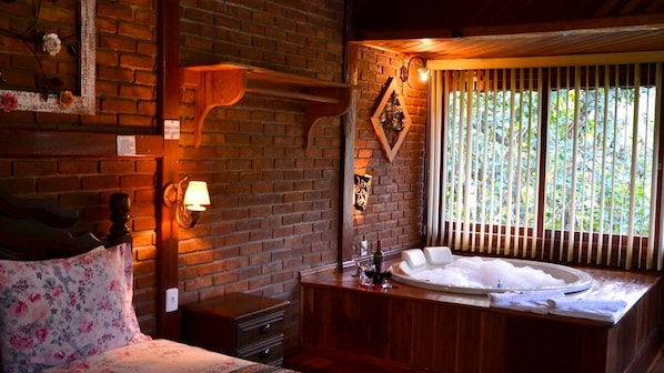 Chalet | Private spa tub - Pousada do Mirante (Bocaina de Minas)