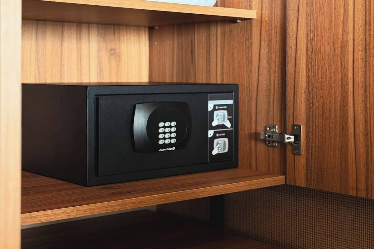 Free minibar, in-room safe, desk, laptop workspace