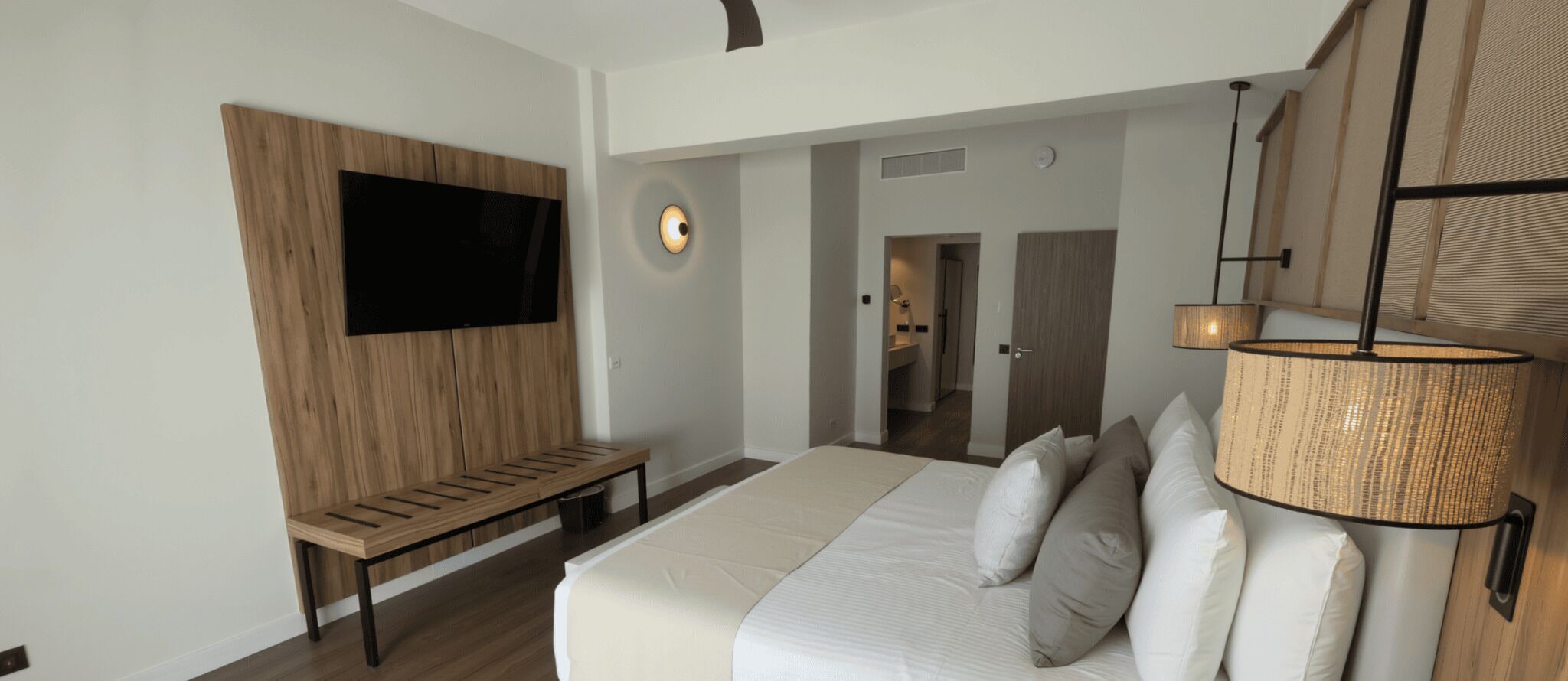 Free minibar, in-room safe, desk, laptop workspace