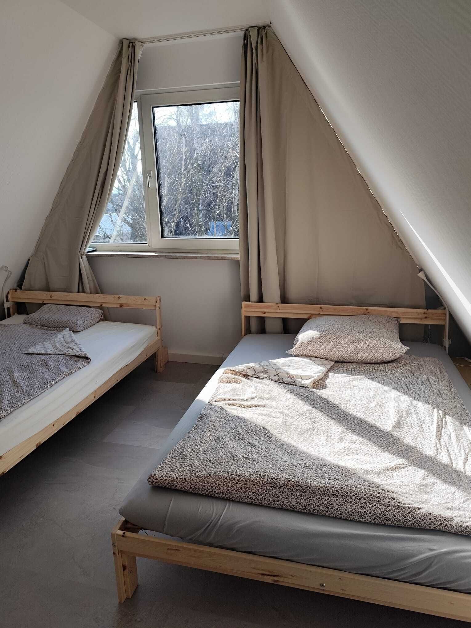 2 slaapkamers, reisbedje, wifi, beddengoed