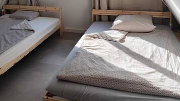 2 slaapkamers, reisbedje, wifi, beddengoed