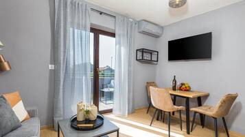 تناول الطعام