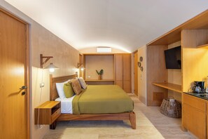พาโนรามิกอพาร์ทเมนท์, 1 ห้องนอน, ลานระเบียง, วิวสวนหย่อม | ห้องพักตกแต่งอย่างมีเอกลักษณ์, ตกแต่งพิเศษโดยเฉพาะ, เตารีด/โต๊ะรีดผ้า