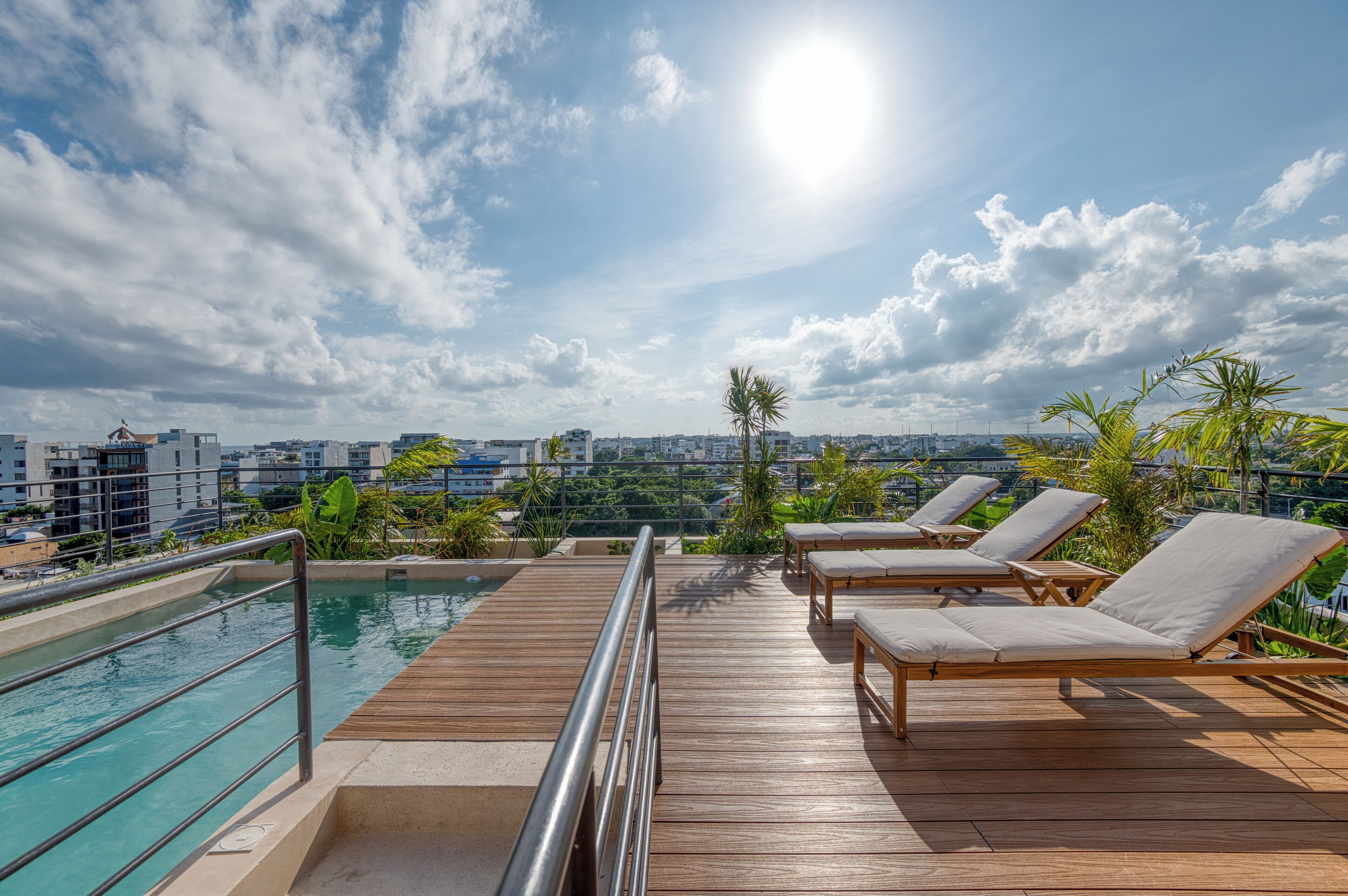 Pemandangan kota dari properti