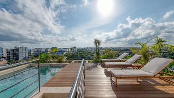 Pemandangan kota dari properti