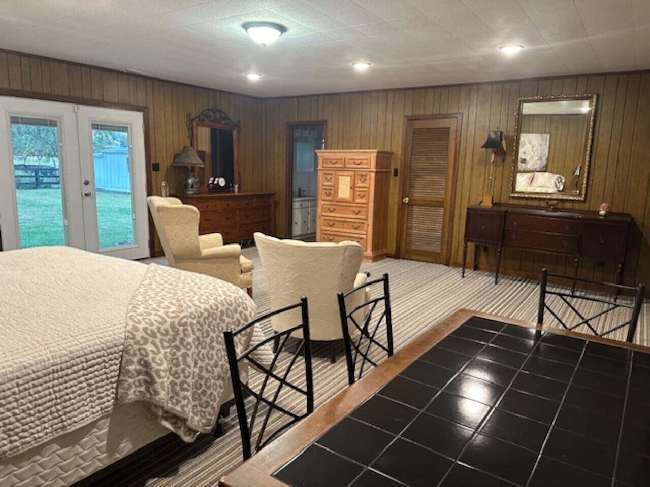 3 Schlafzimmer, Schreibtisch, Bügeleisen/Bügelbrett, kostenloses WLAN