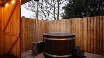 Outdoor spabad
