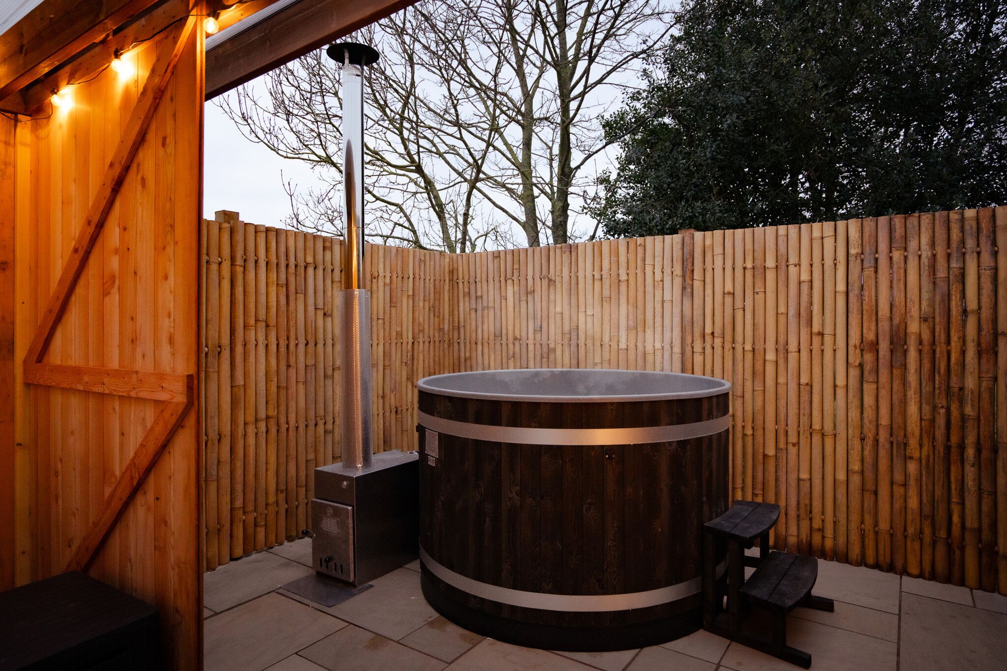 Outdoor spa tub