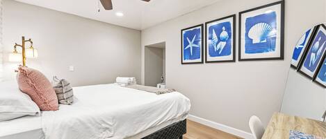 4 bedrooms, desk, iron/ironing board, travel crib