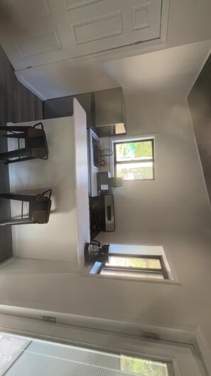 Private kitchen - perfect studio, few minutes away to the heart of new Paltz & Mohonk Mountain (New Paltz)