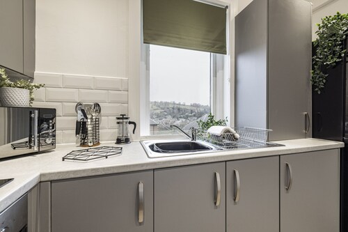 Bountrees Apartment  - sleeps 6 guests  in 2 bedrooms