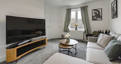 Bountrees Apartment - sleeps 6 guests in 2 bedrooms