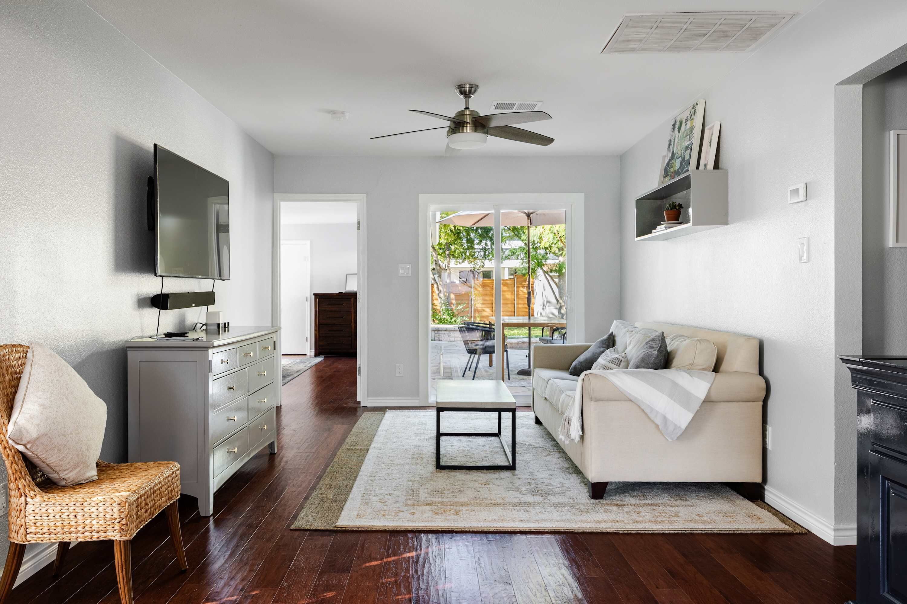 TV connectée, espaces bureaux